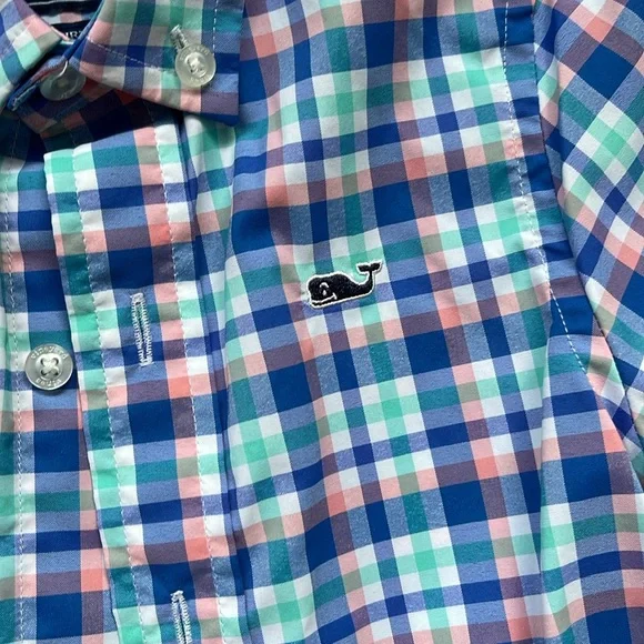 EUC Vineyard Vines long-sleeved button down - Picture 3 of 3